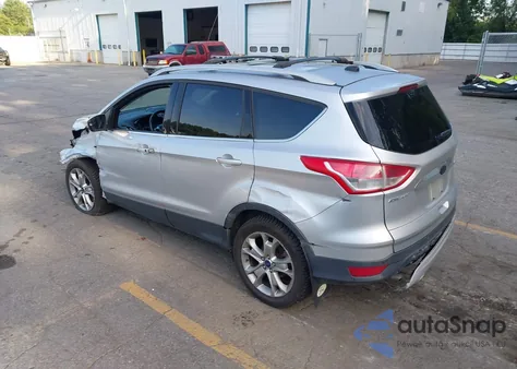 2015 Ford Escape Titanium z USA, uszkodzony, nr VIN 1FMCU9JX0FUA96923